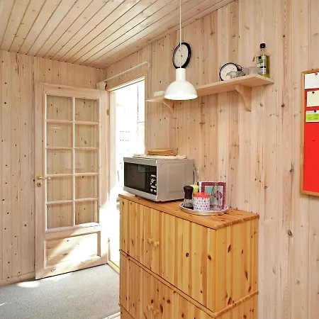 Holiday home Three-bedroom Holiday In 31