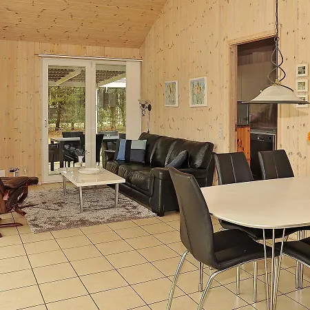 בית נופש Three-bedroom Holiday In 31 *